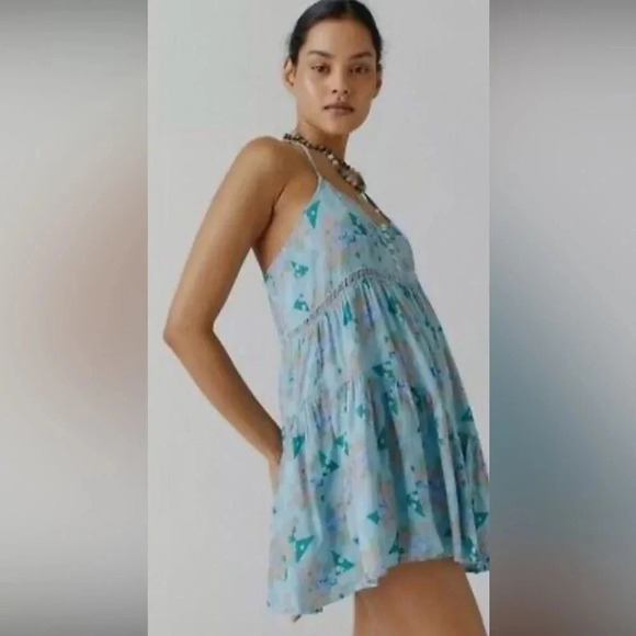 URBAN OUTFITTERS‎ Georgia Tiered Floral Loose Strappy Back Dress Medium NWT - Picture 3 of 7